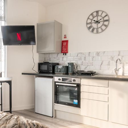 Cosy Cardiff Apartments - Garden Lounge Εξωτερικό φωτογραφία
