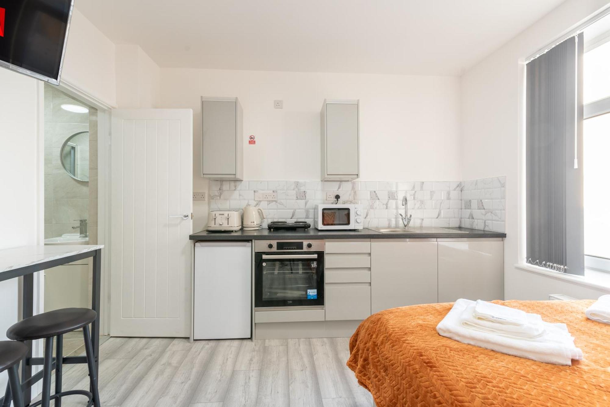 Cosy Cardiff Apartments - Garden Lounge Εξωτερικό φωτογραφία